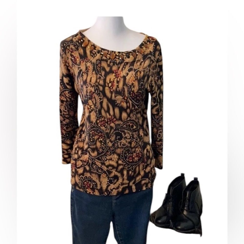 Jones New York size small Beautiful silk blend 3/4 sleeve blingy T-shirt EUC
